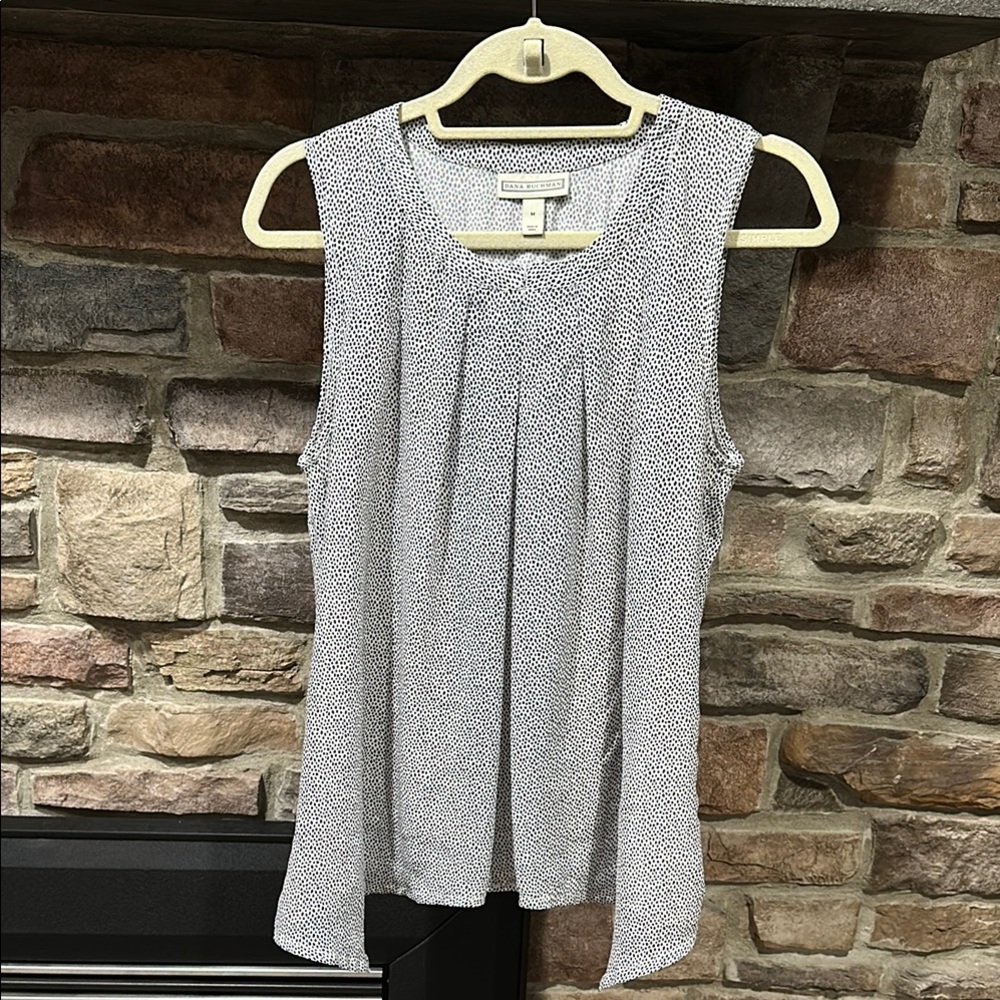 Dana Buchman Black and White Pleated Blouse